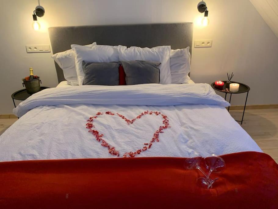 Apartment Chambre D Hotes Le Joyau With Indoor Pool And Sauna
